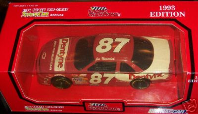 1993 Joe Nemechek NASCAR Diecast 87 Dentyne CWC 1:24 Racing Champions 1993 Edition 1