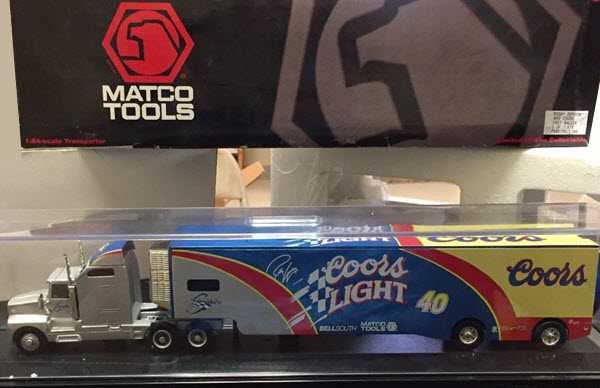 1997 Robby Gordon NASCAR Diecast 40 Coors Light Hauler Transporter 1:64 Action Matco Tools 1