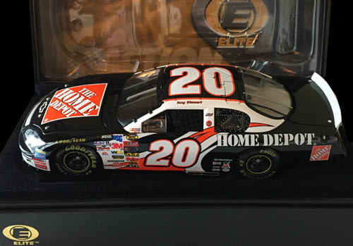 20 Tony Stewart Diecast 2004 NASCAR Home Depot Reverse Paint Black CWC 1:24 Action RCCA Elite 1