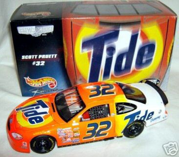 2000 Scott Pruett NASCAR Diecast 32 Tide CWC 1:24 Hot Wheels Crews Choice 1