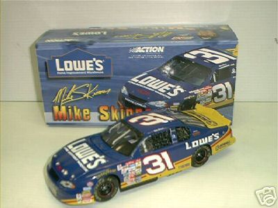 2001 Mike Skinner NASCAR Diecast 31 Lowes CWC 1:24 Action ARC 1