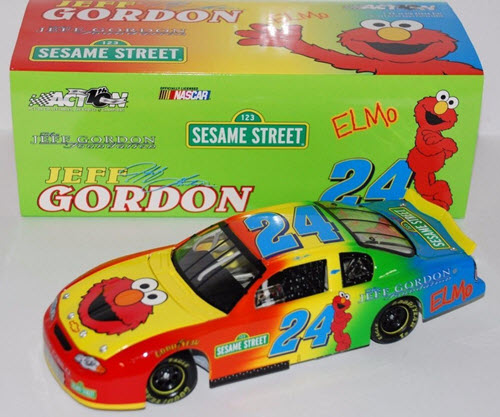 2002 Jeff Gordon NASCAR Diecast 24 Sesame Street Elmo Foundation CWC 1:24 Action ARC 1