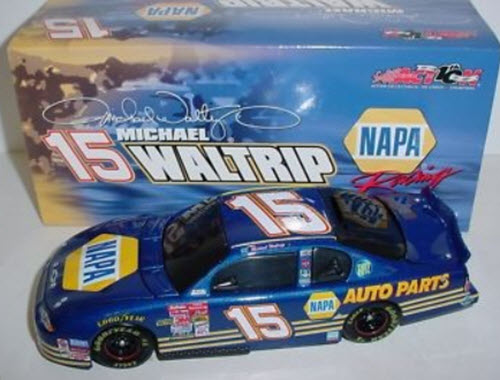 2002 Michael Waltrip NASCAR Diecast 15 NAPA Auto Parts BWB Bank 1:24 Action ARC 1