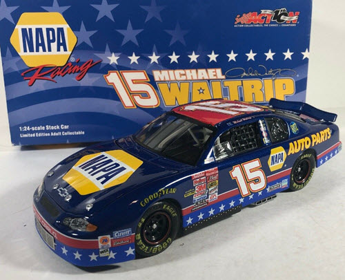 2002 Michael Waltrip NASCAR Diecast 15 NAPA Stars Stripes CWB Bank 1:24 Action RCCA 1