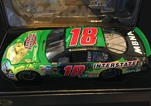 2004 Bobby Labonte NASCAR Diecast 18 Shrek Shrek2 CWC 1:24 Action RCCA Elite 2