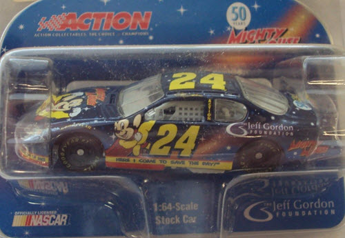 2005 Jeff Gordon NASCAR Diecast 24 Foundation Mighty Mouse CWC 1:64 Action ARC 1