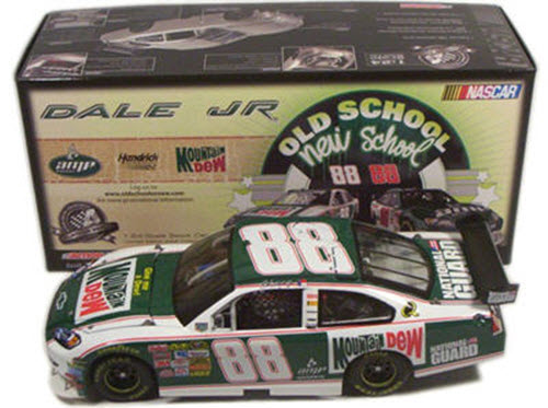 2008 Dale Earnhardt Jr NASCAR Diecast 88 Mountain Mtn Dew Retro CWC 1:24 Action ARC 1
