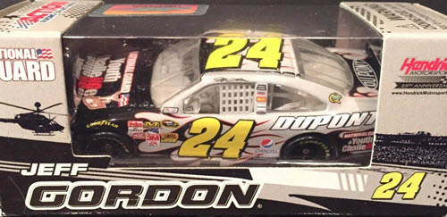 2009 Jeff Gordon NASCAR Diecast 24 National Guard Youth Challenge CWC 1:64 Lionel Action ARC 1