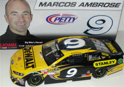 2013 Marcos Ambros NASCAR Diecast 9 DeWalt CWC 1:24 Lionel Action ARC 1