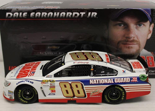2014 Dale Earnhardt Jr Diecast 88 National Guard CWC 1:24 Lionel Action ARC 1
