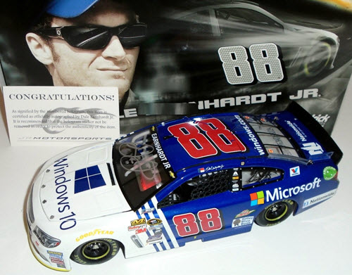 2015 Dale Earnhardt Jr NASCAR Diecast 88 Microsoft Windows 10 CWC 1:24 Lionel Action ARC Autographed 1