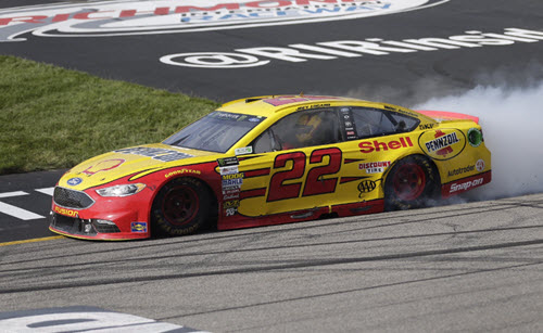 2017 Joey Logano NASCAR Diecast 22 Shell Pennzoil 300th Start Richmond Win Raced version CWC 1:24 Lionel Action RCCA Elite Liquid Color 99