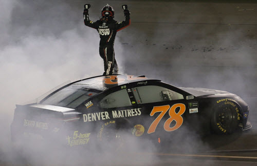 2017 Martin Truex Jr NASCAR Diecast 78 Furniture Row Kentucky Win Raced Version CWC 1:24 Lionel Action RCCA Elite 98