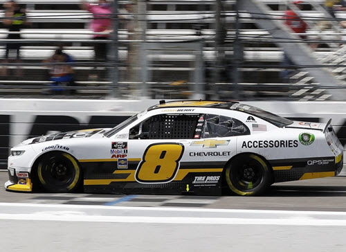 2021 Josh Berry NASCAR Diecast 8 Chevy Accessories Martinsville Win Raced Version CWC 1:64 Lionel Action ARC 98