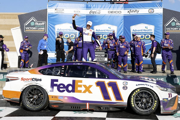 2023 Denny Hamlin NASCAR Diecast 11 FedEx Express Kansas Win Raced Version CWC 1:64 Lionel Action ARC Diecast Chassis 99