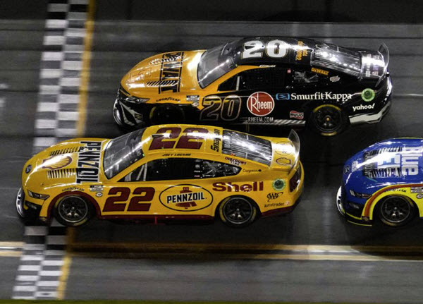 2023 Joey Logano NASCAR Diecast 22 Shell Pennzoil Daytona Duel Win Raced Version CWC 1:64 Lionel Action ARC Diecast Chassis 99