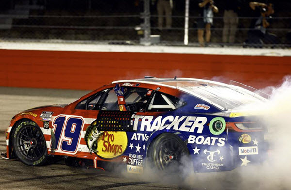 2025 Chase Briscoe NASCAR Diecast 19 Bass Pro Salutes Darlington Win Raced Version 1:24 CWC Lionel Action ARC 99