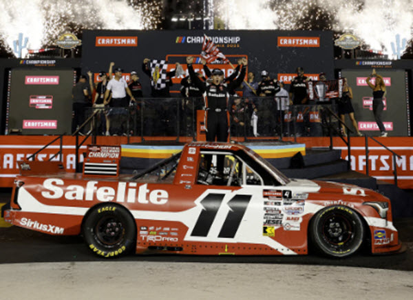 2025 Corey Heim NASCAR Diecast 11 Safelite Phoenix Win Raced Version Truck 1:24 Lionel Action ARC 99