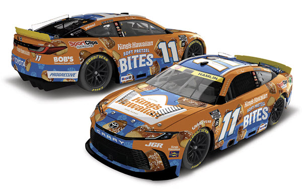 2025 Denny Hamlin NASCAR Diecast 11 Kings Hawaiian Pretzel Bites CWC 1:24 Lionel Action ARC Color Chrome 99